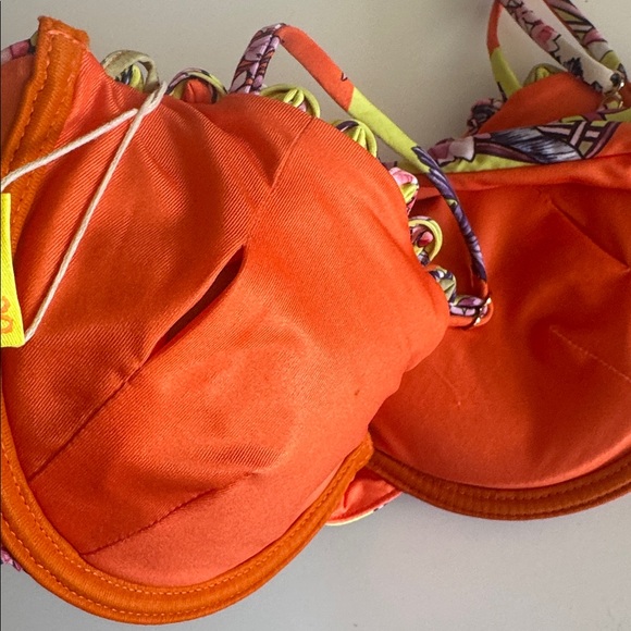 Agua Bendita Piper Suki Underwire Pink Line Floral Bikini Top - Picture 4 of 9